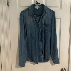 Women’s cloth& stone Chambray Button-Down Shirt